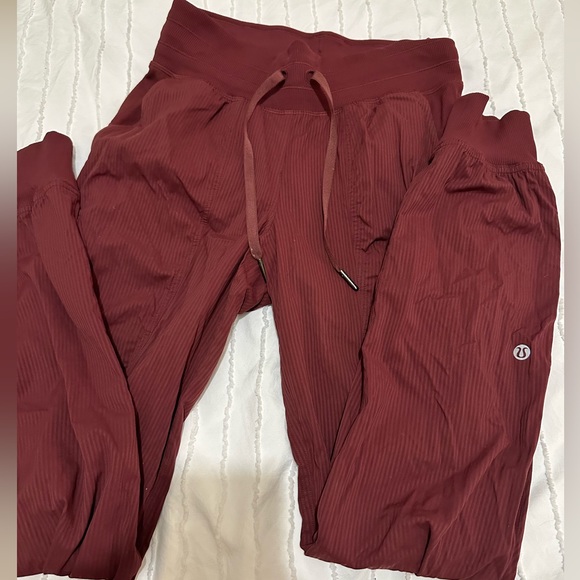 Dance Studio Mid-Rise Joggers - Picture 5 of 6